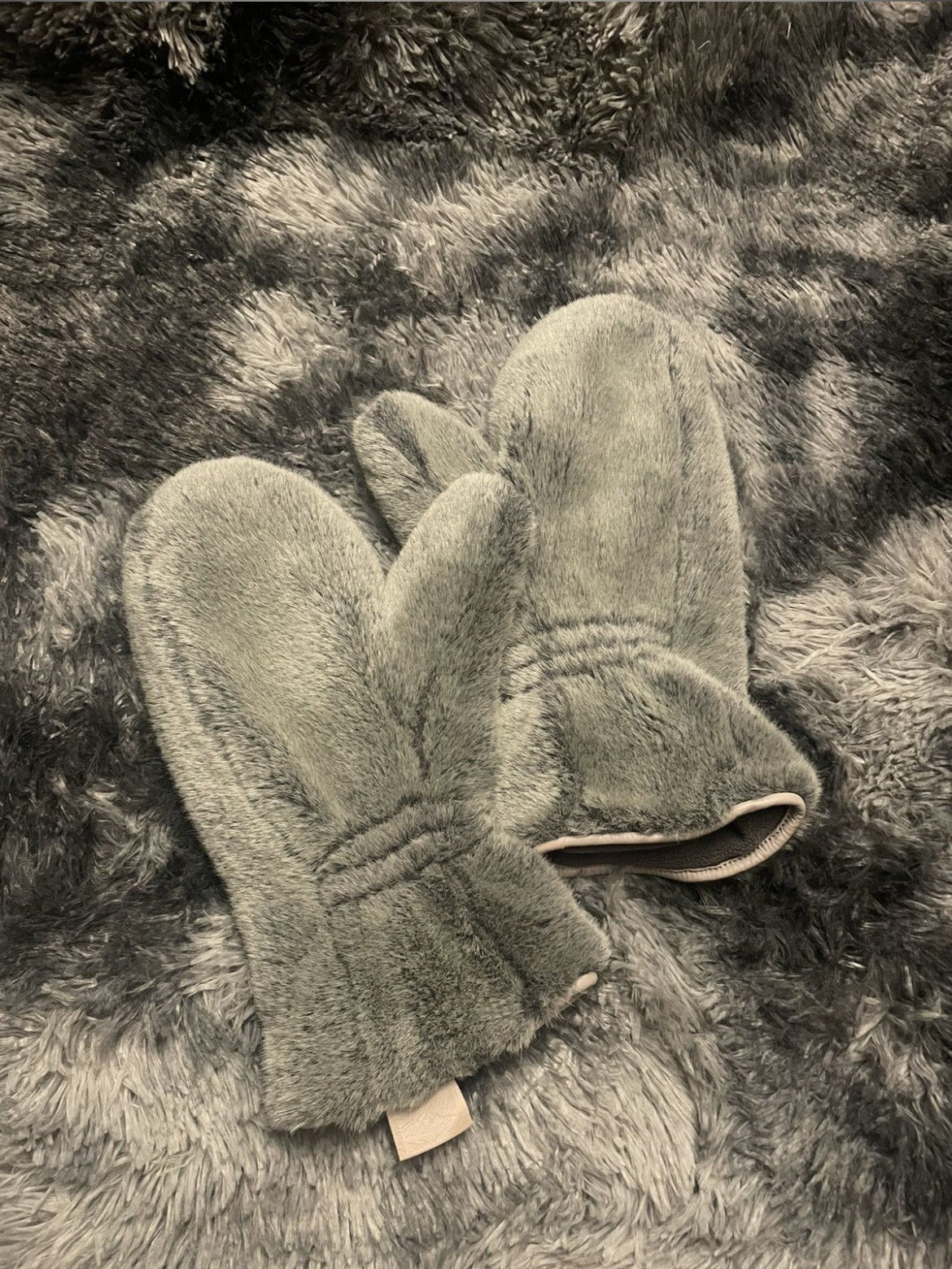 Vivienne Westwood Heather Grey Fur Mittens